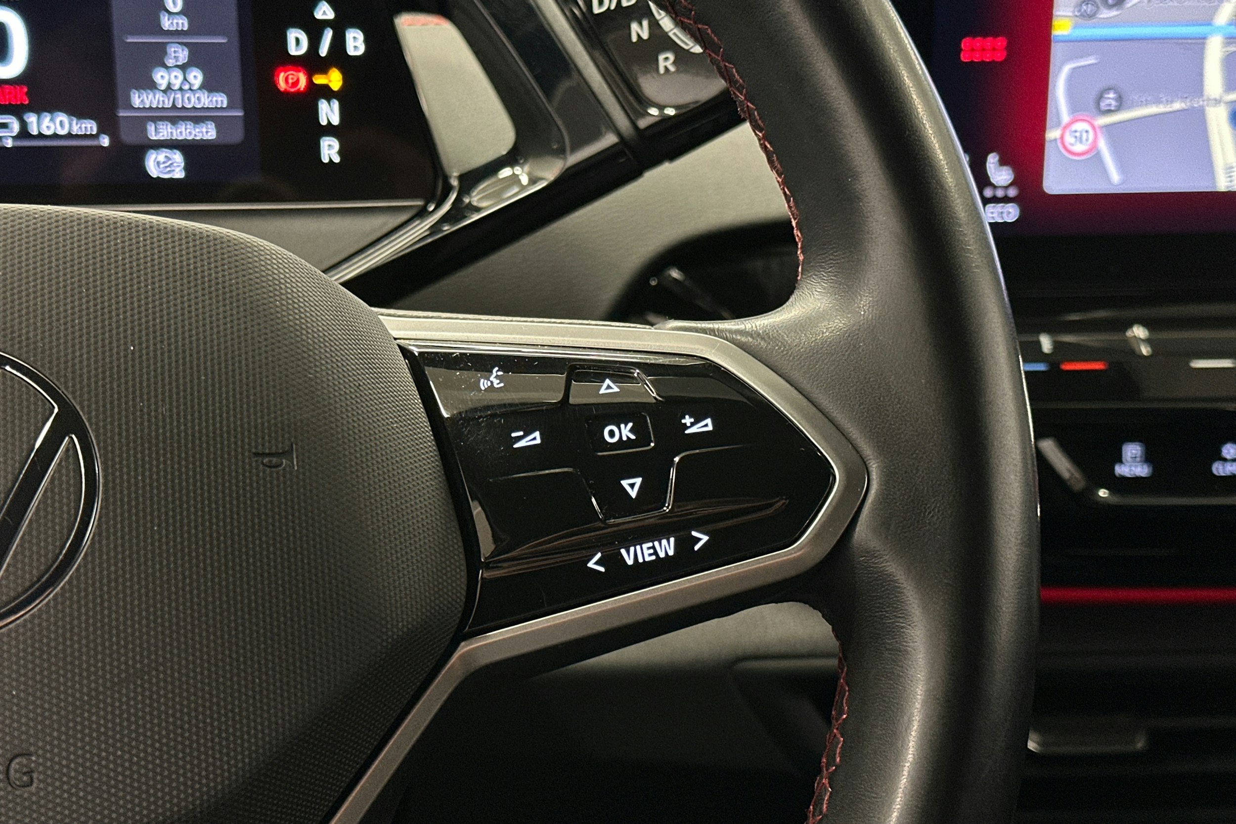 valkoinen Volkswagen ID.4 2023 kuva 20.