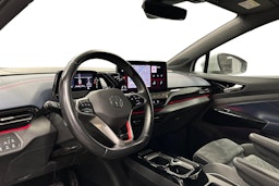 valkoinen Volkswagen ID.4 2022 kuva 3.