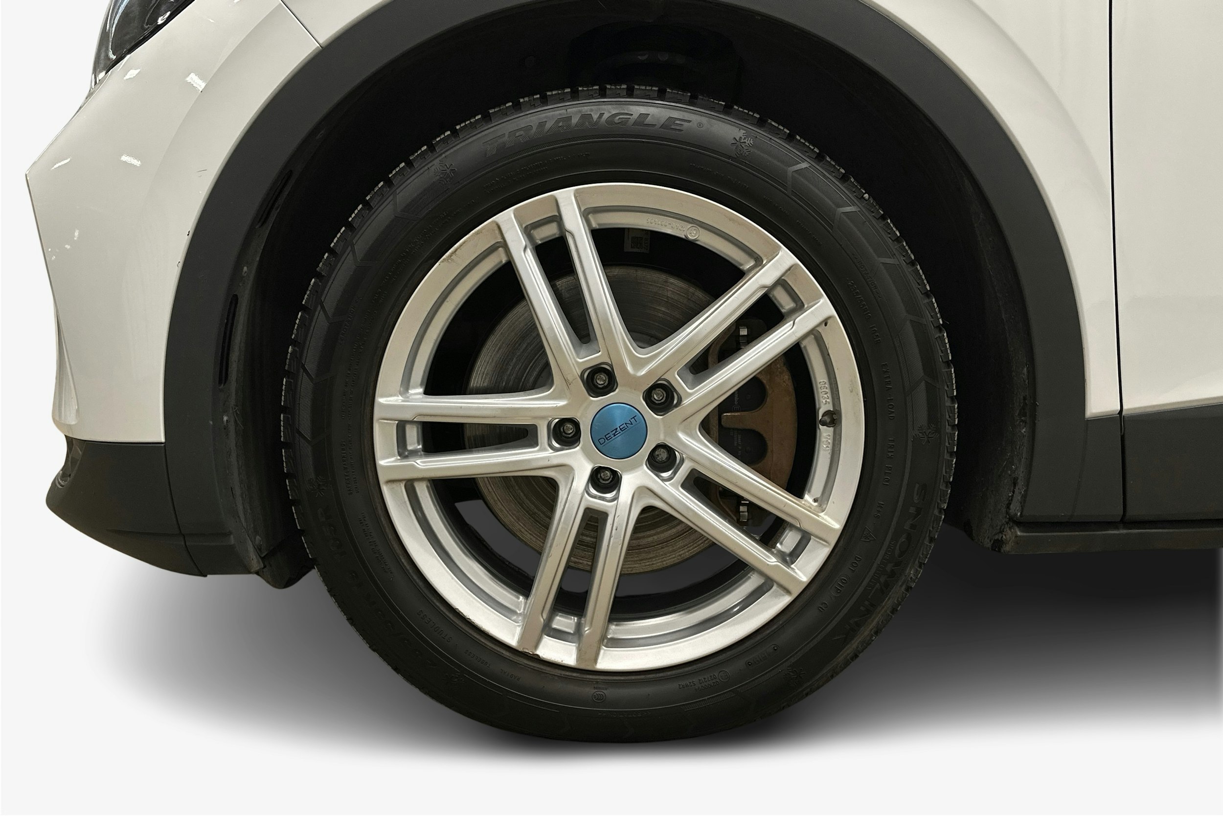 valkoinen Volkswagen ID.4 2022 kuva 11.