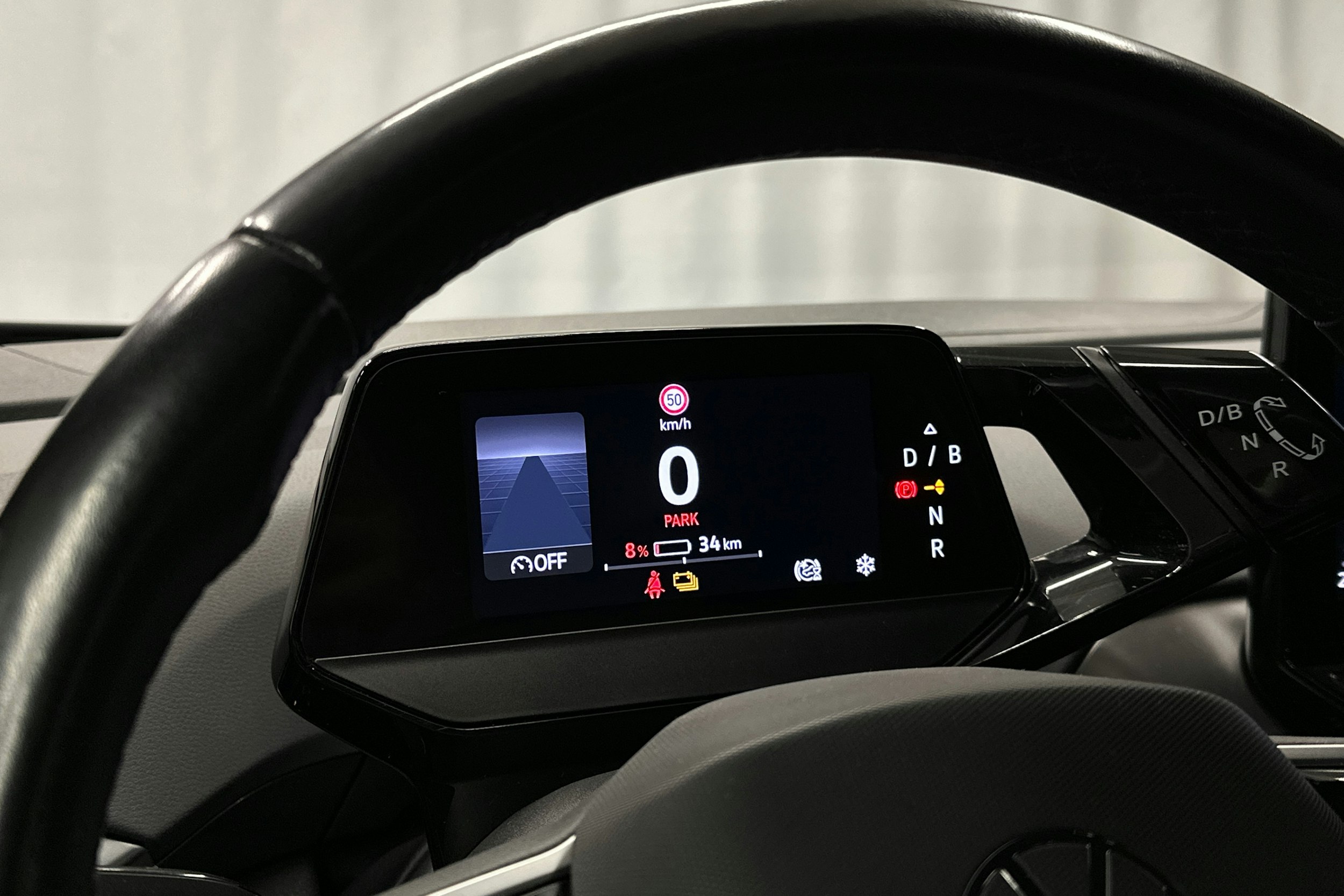 valkoinen Volkswagen ID.4 2022 kuva 16.