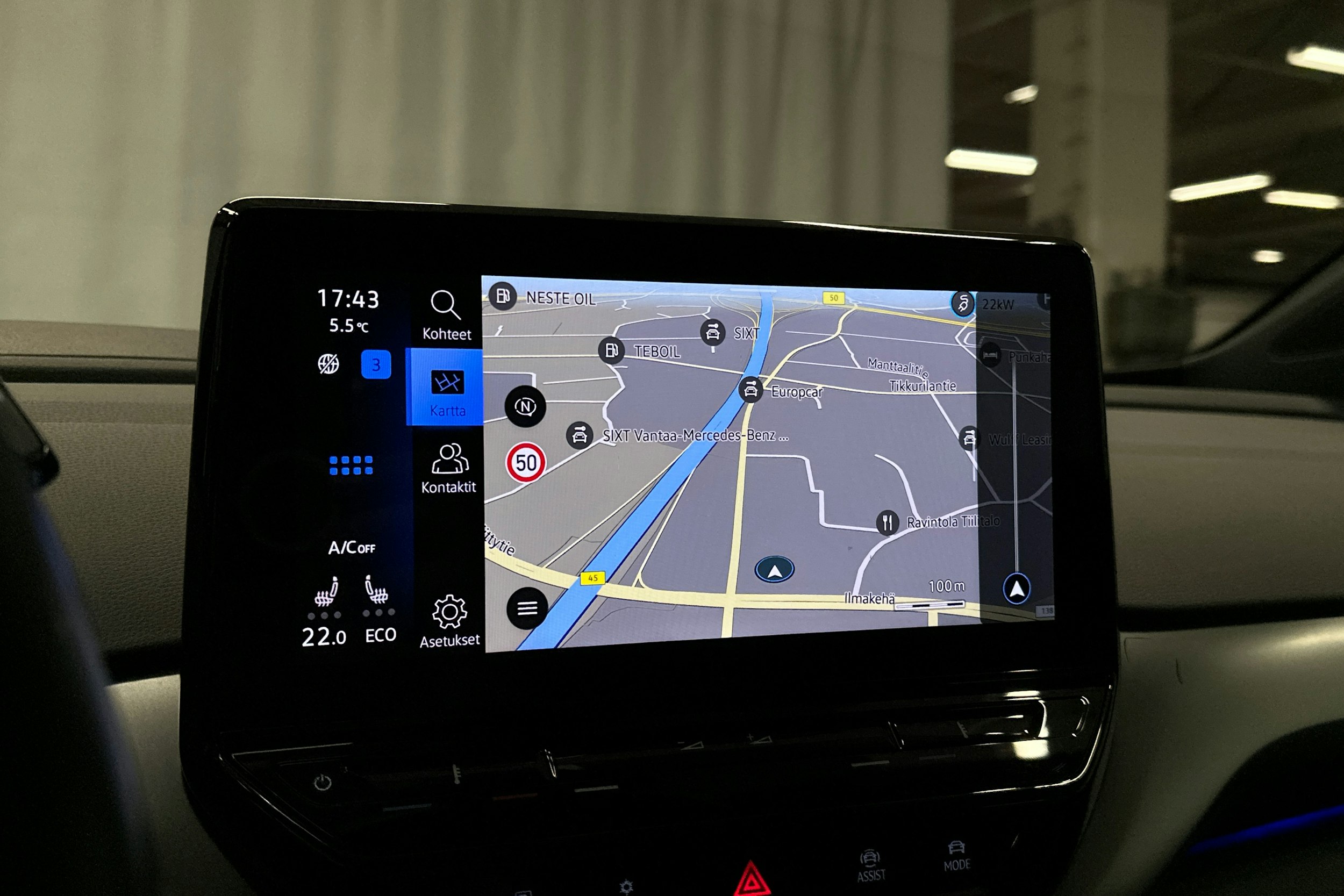 valkoinen Volkswagen ID.4 2022 kuva 20.