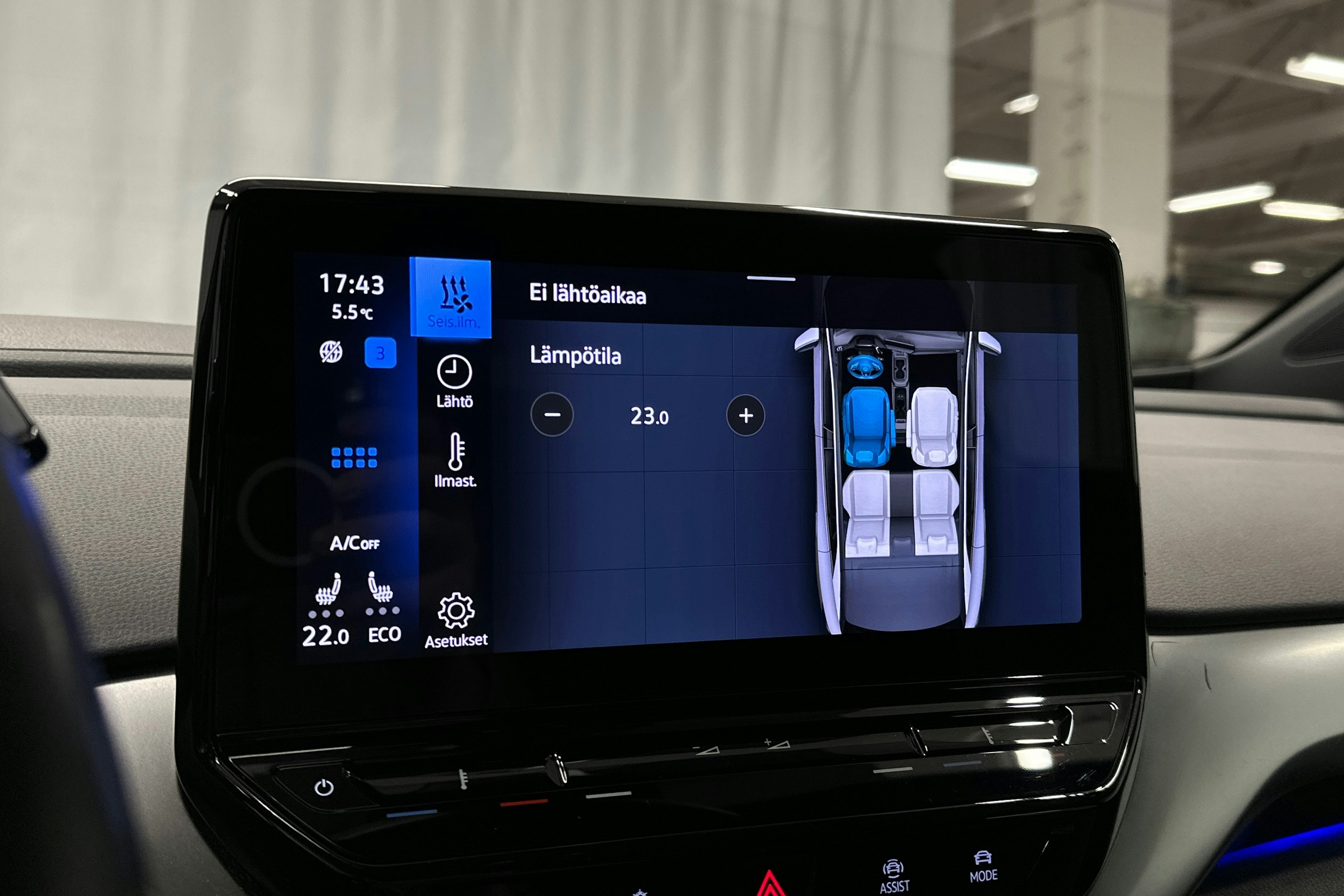 valkoinen Volkswagen ID.4 2022 kuva 21.