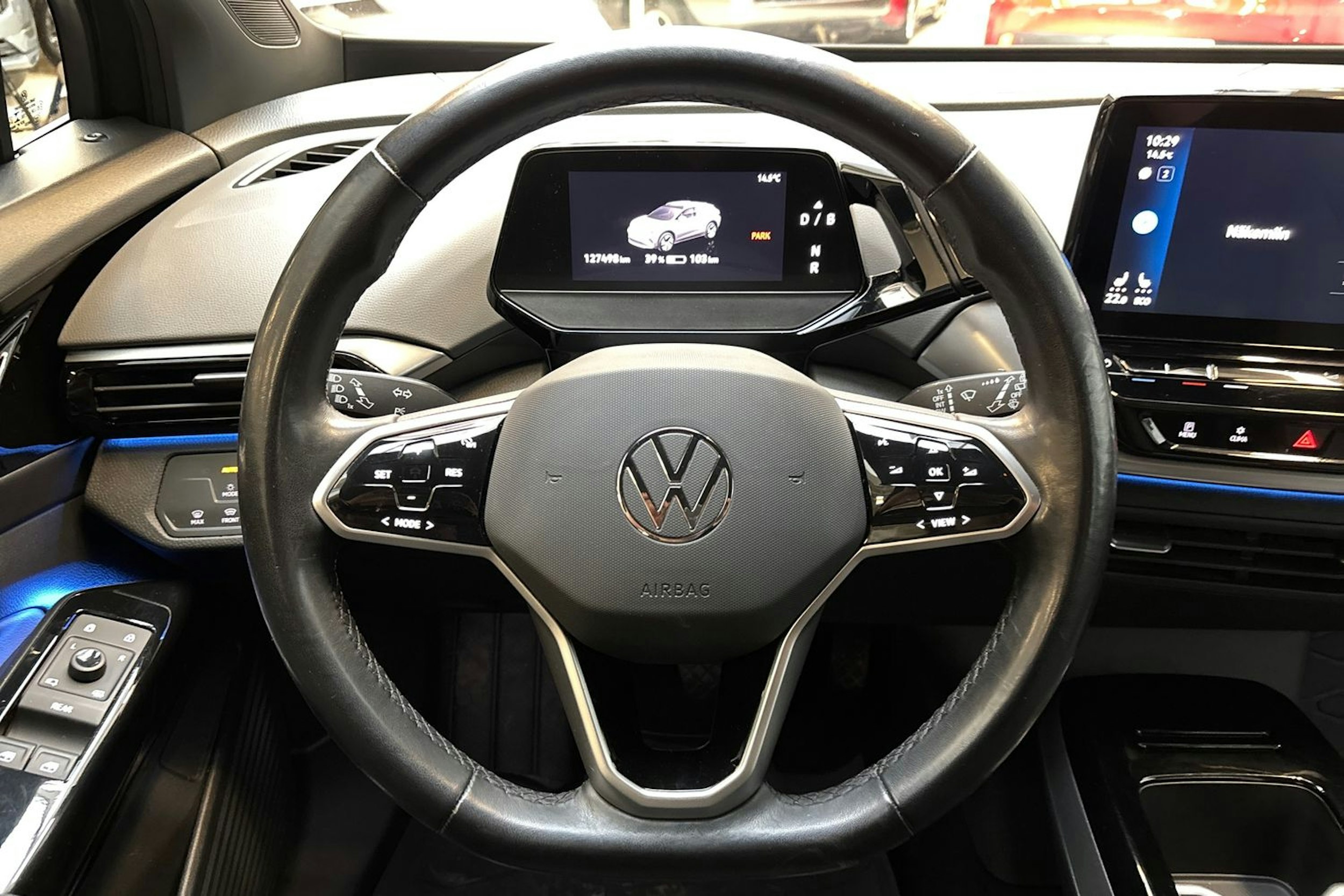 harmaa Volkswagen ID.4 2022 kuva 21.