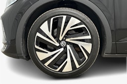 musta Volkswagen ID.4 2022 kuva 11.