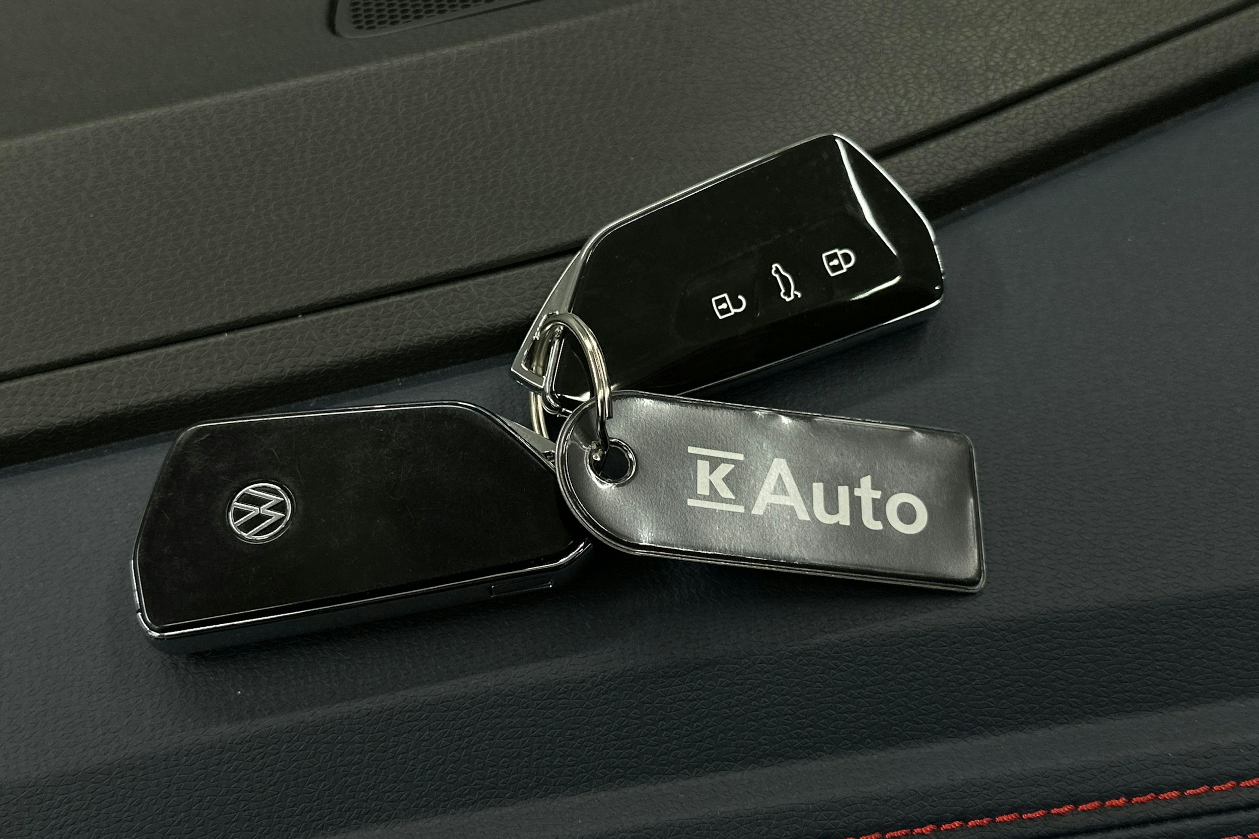 musta Volkswagen ID.4 2022 kuva 29.