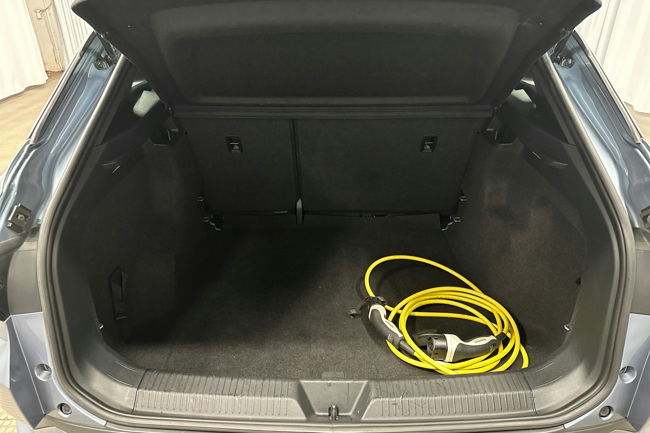 sininen Volkswagen ID.4 2022 kuva 31.