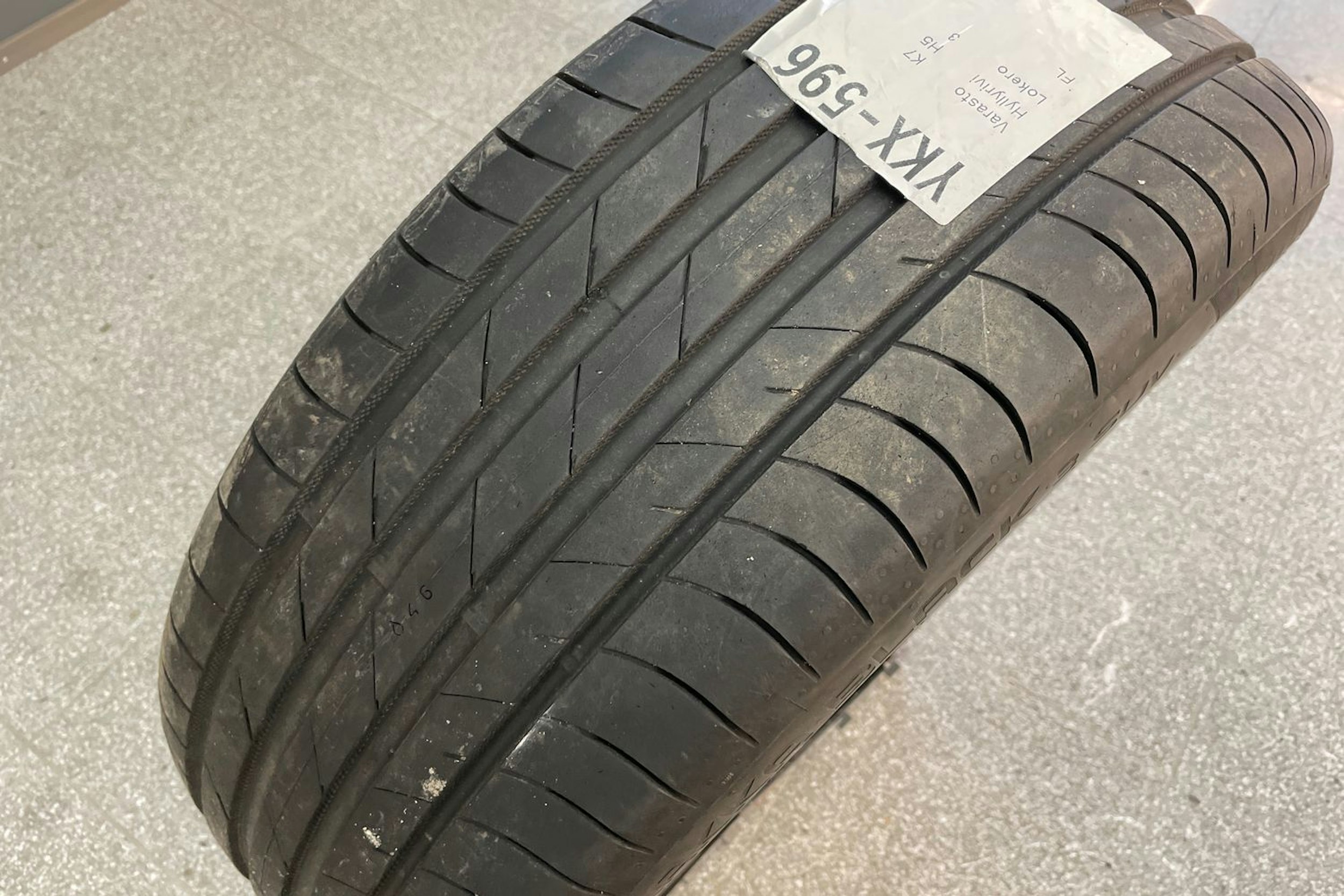 Sininen Volkswagen ID.4 2022 kuva 14.