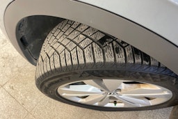 Sininen Volkswagen ID.4 2022 kuva 15.