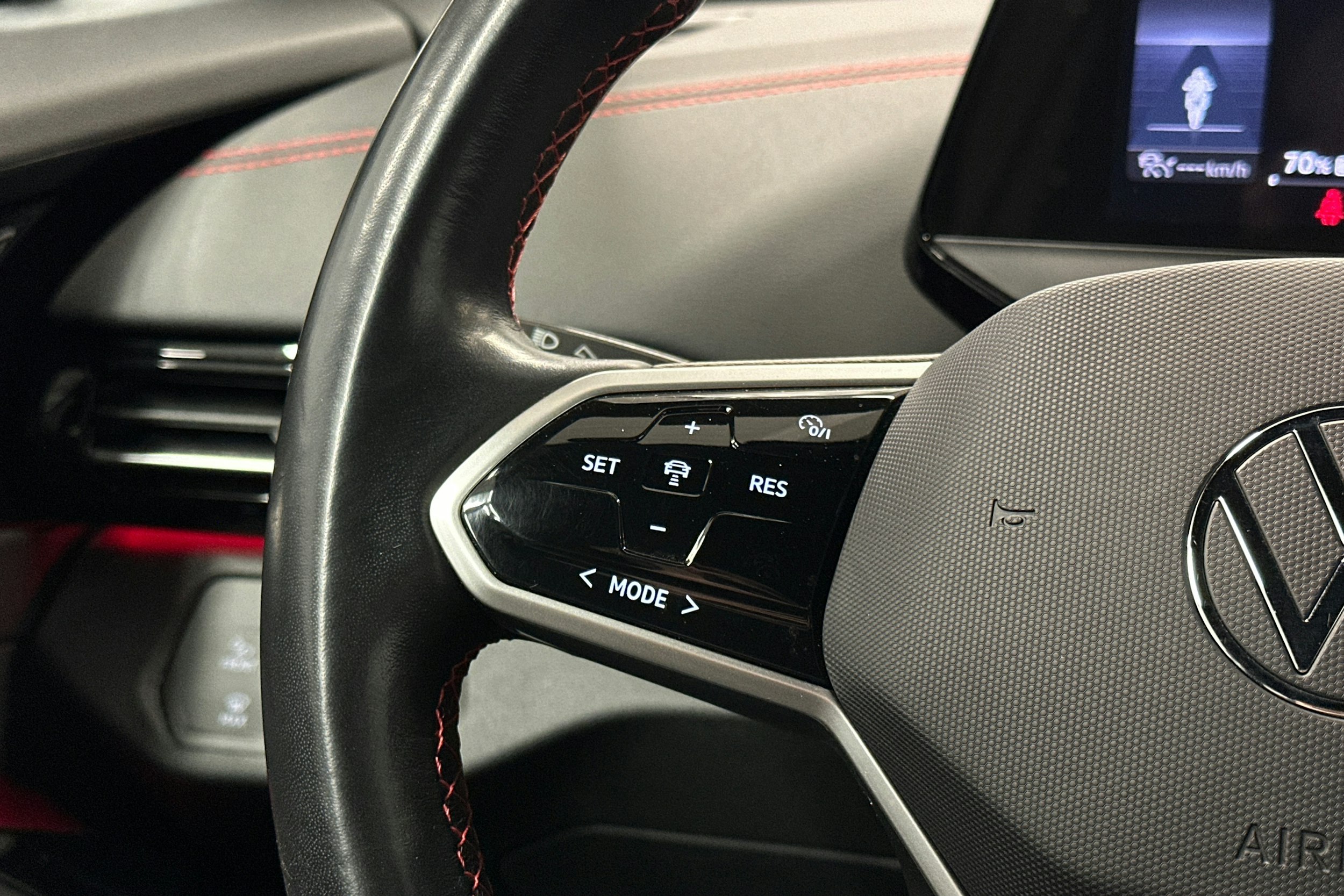 hopea Volkswagen ID.4 2023 kuva 14.