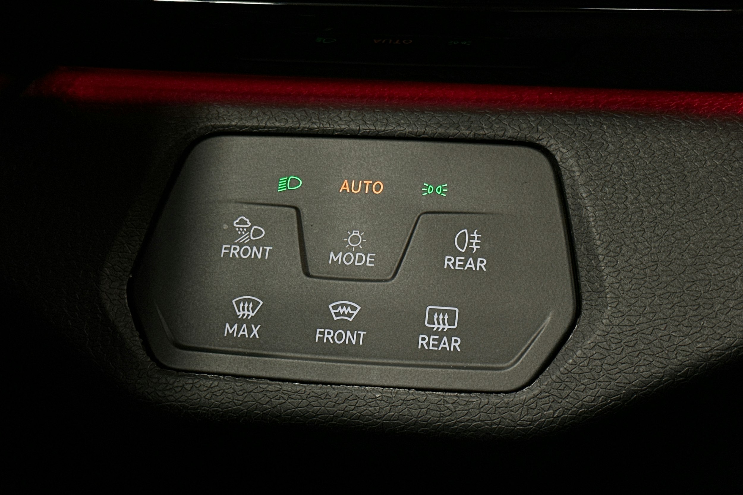 hopea Volkswagen ID.4 2023 kuva 16.