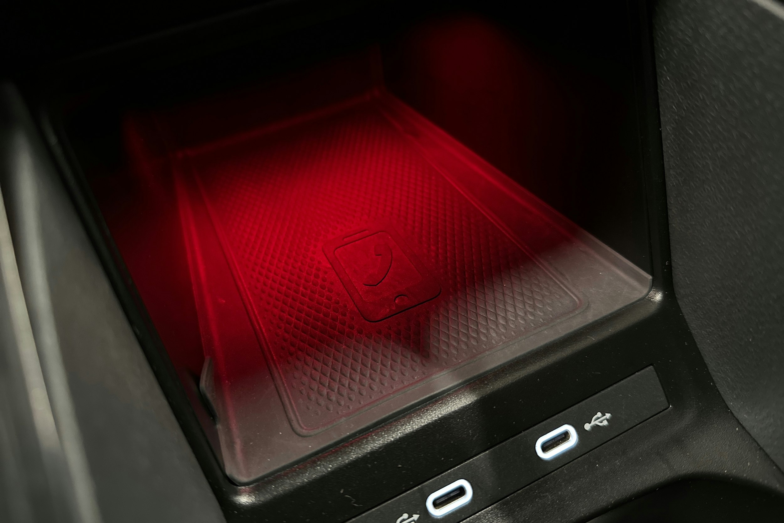 hopea Volkswagen ID.4 2023 kuva 25.