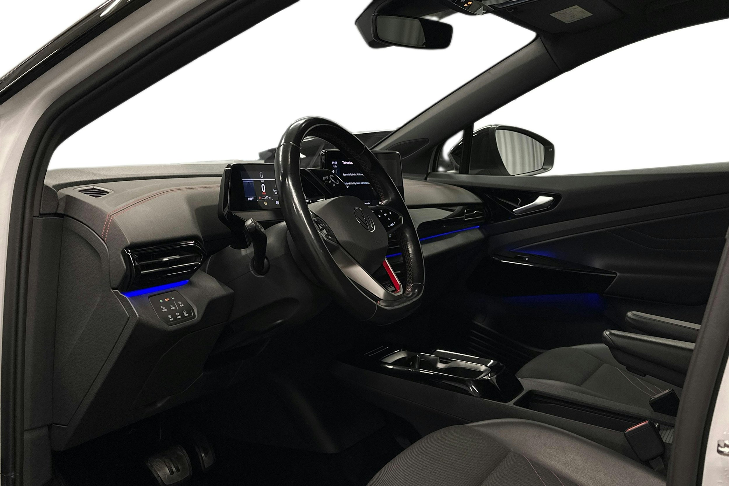 valkoinen Volkswagen ID.4 2022 kuva 6.