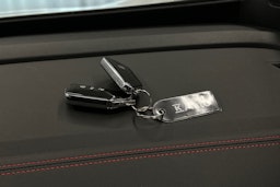 valkoinen Volkswagen ID.4 2022 kuva 25.