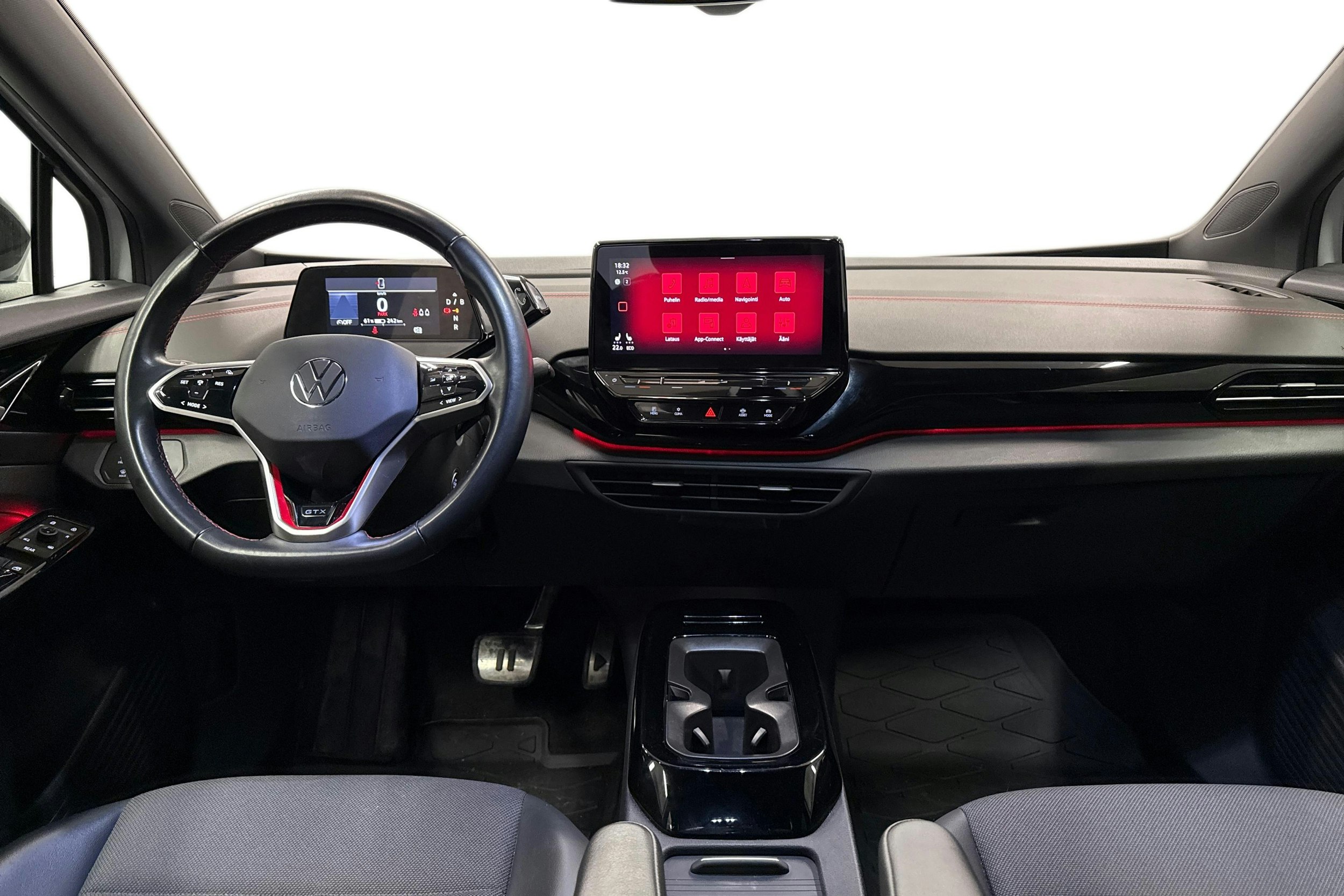 valkoinen Volkswagen ID.4 2023 kuva 7.