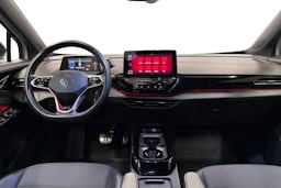 valkoinen Volkswagen ID.4 2023 kuva 7.