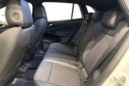 valkoinen Volkswagen ID.4 2023 kuva 8.