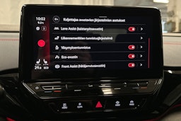 punainen Volkswagen ID.4 2022 kuva 28.