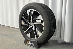 harmaa Volkswagen ID.4 2022 kuva 13.