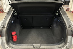 harmaa Volkswagen ID.4 2022 kuva 14.