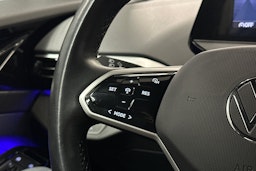 harmaa Volkswagen ID.4 2022 kuva 17.