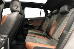 harmaa Volkswagen ID.4 2022 kuva 8.