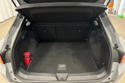 harmaa Volkswagen ID.4 2022 kuva 11.