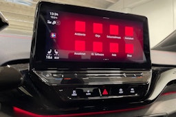 valkoinen Volkswagen ID.4 2022 kuva 20.