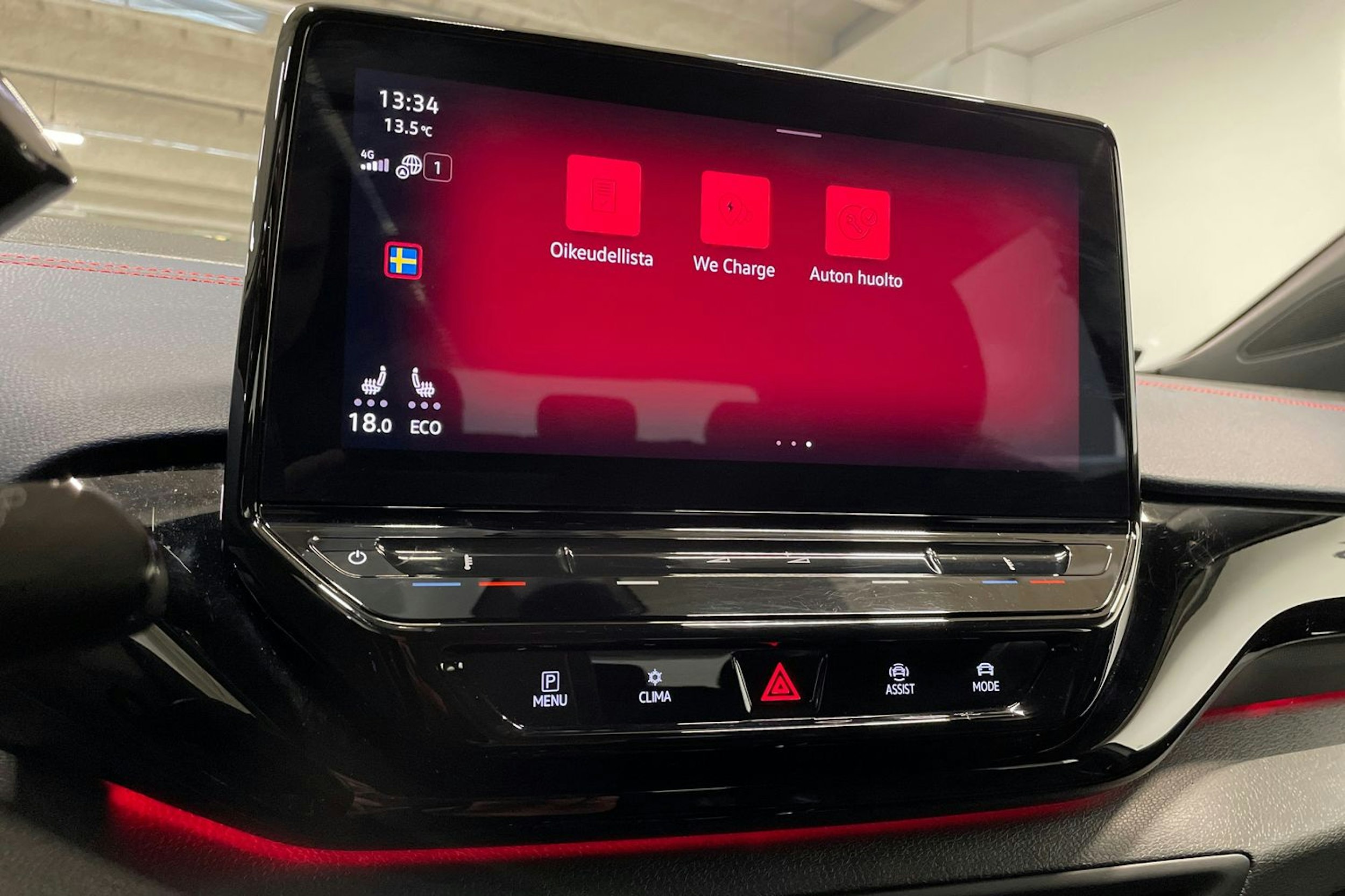 valkoinen Volkswagen ID.4 2022 kuva 21.