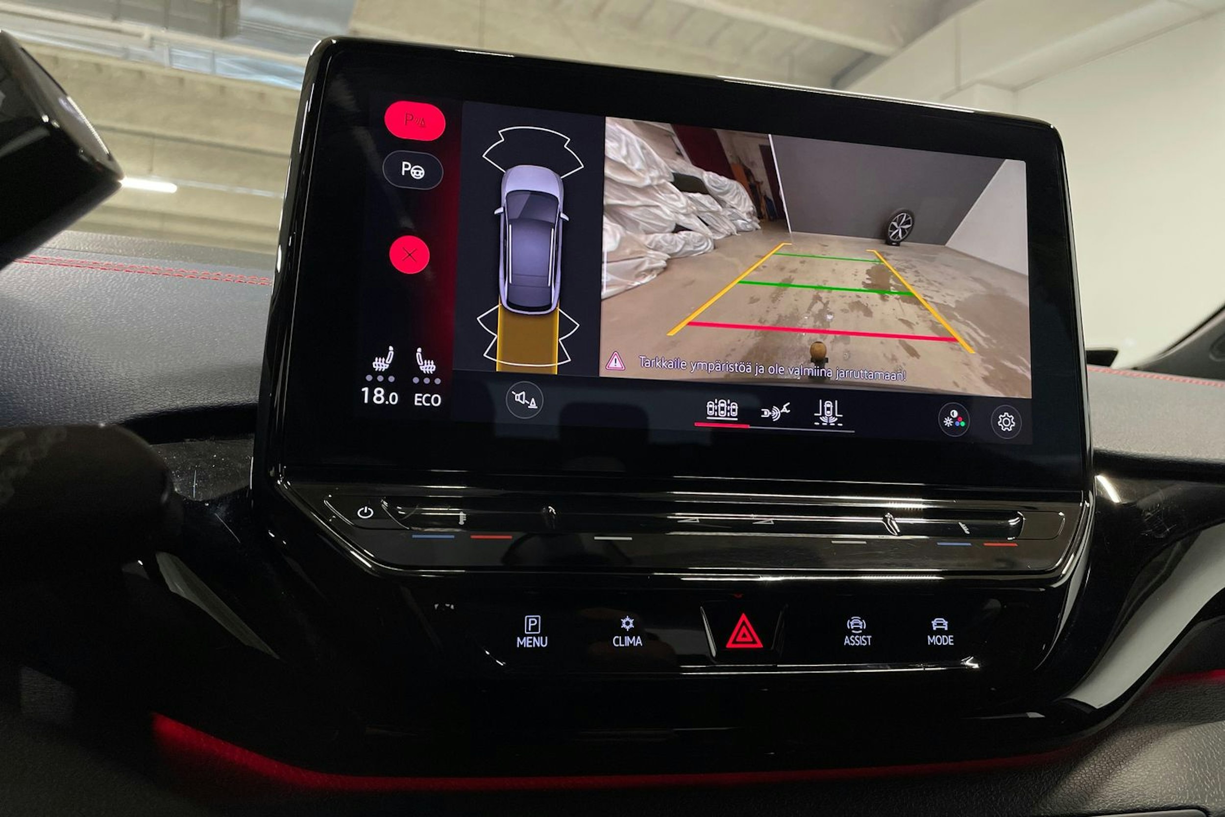 valkoinen Volkswagen ID.4 2022 kuva 25.