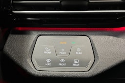 valkoinen Volkswagen ID.4 2022 kuva 26.