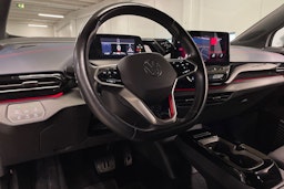 valkoinen Volkswagen ID.4 2022 kuva 29.