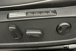 harmaa Volkswagen ID.4 2022 kuva 21.