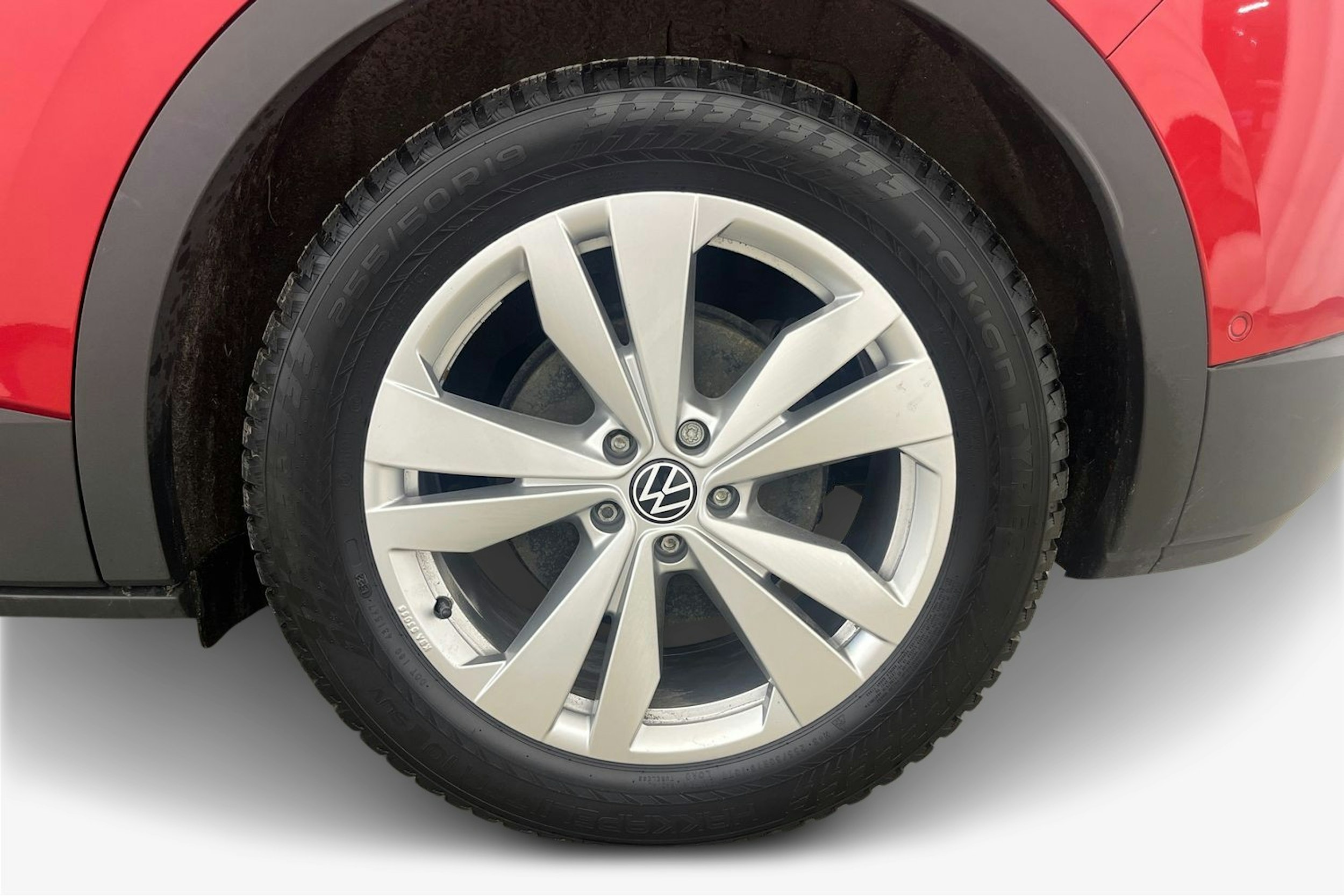 punainen Volkswagen ID.4 2022 kuva 11.