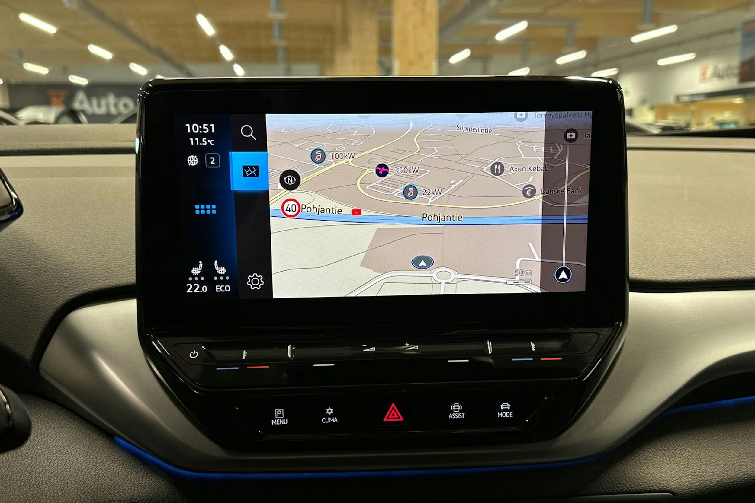 valkoinen Volkswagen ID.4 2022 kuva 16.