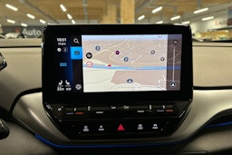 valkoinen Volkswagen ID.4 2022 kuva 16.