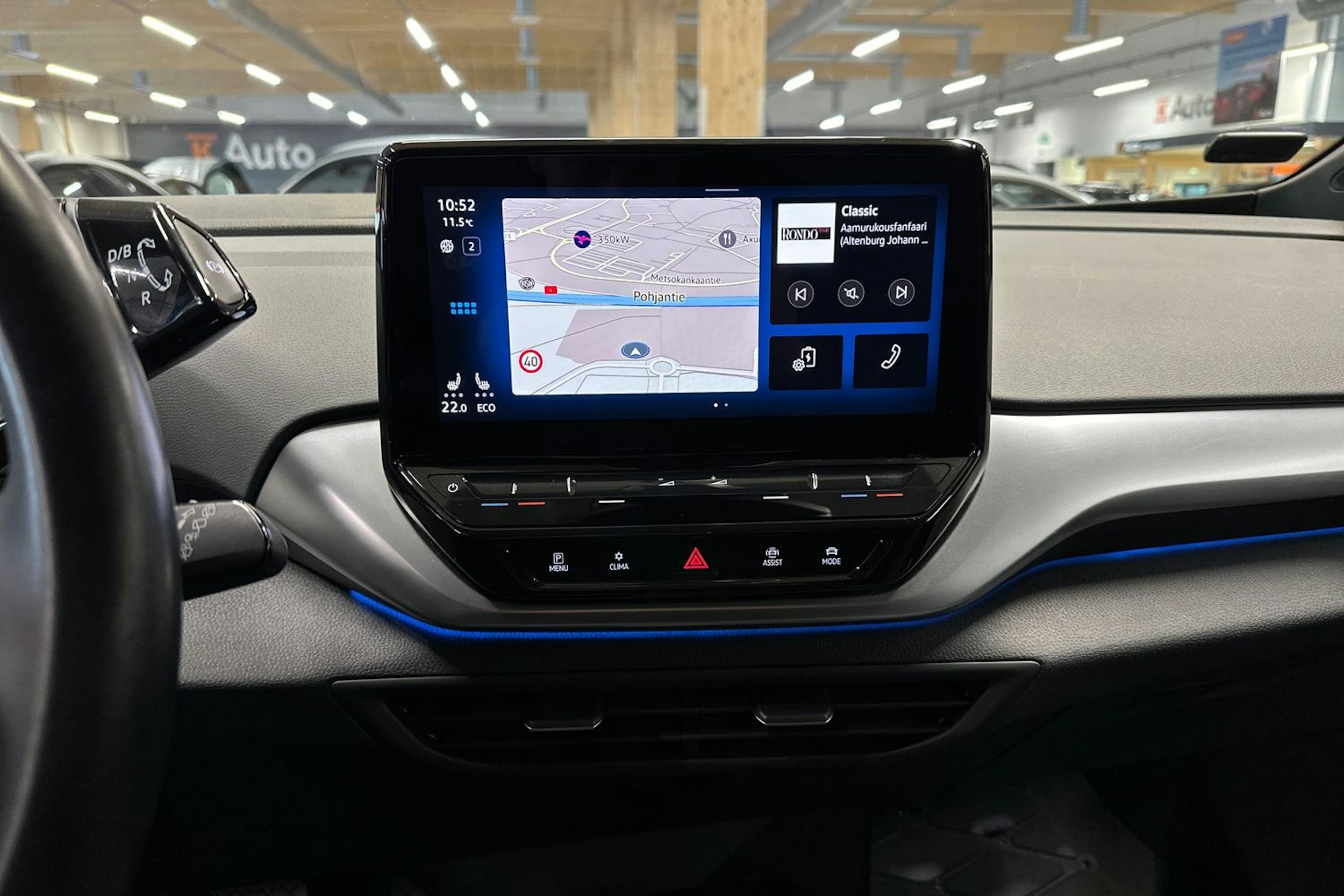 valkoinen Volkswagen ID.4 2022 kuva 20.