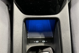 valkoinen Volkswagen ID.4 2022 kuva 22.