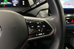 valkoinen Volkswagen ID.4 2022 kuva 25.