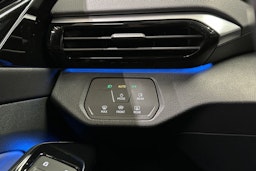 valkoinen Volkswagen ID.4 2022 kuva 26.