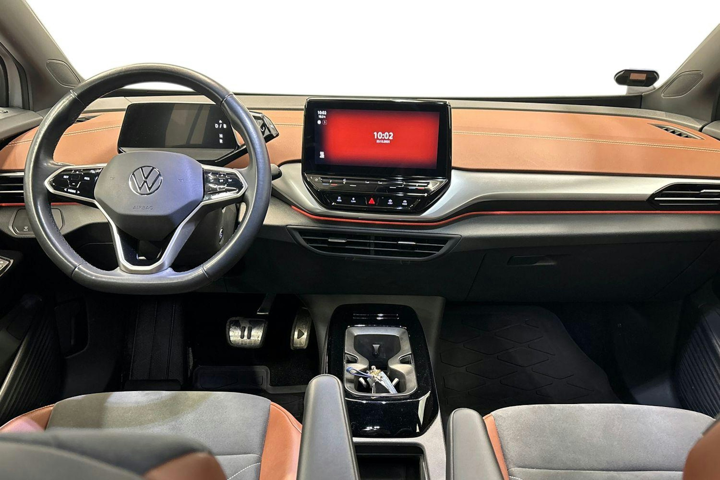 harmaa Volkswagen ID.4 2022 kuva 9.