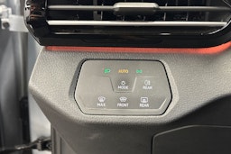 harmaa Volkswagen ID.4 2022 kuva 19.