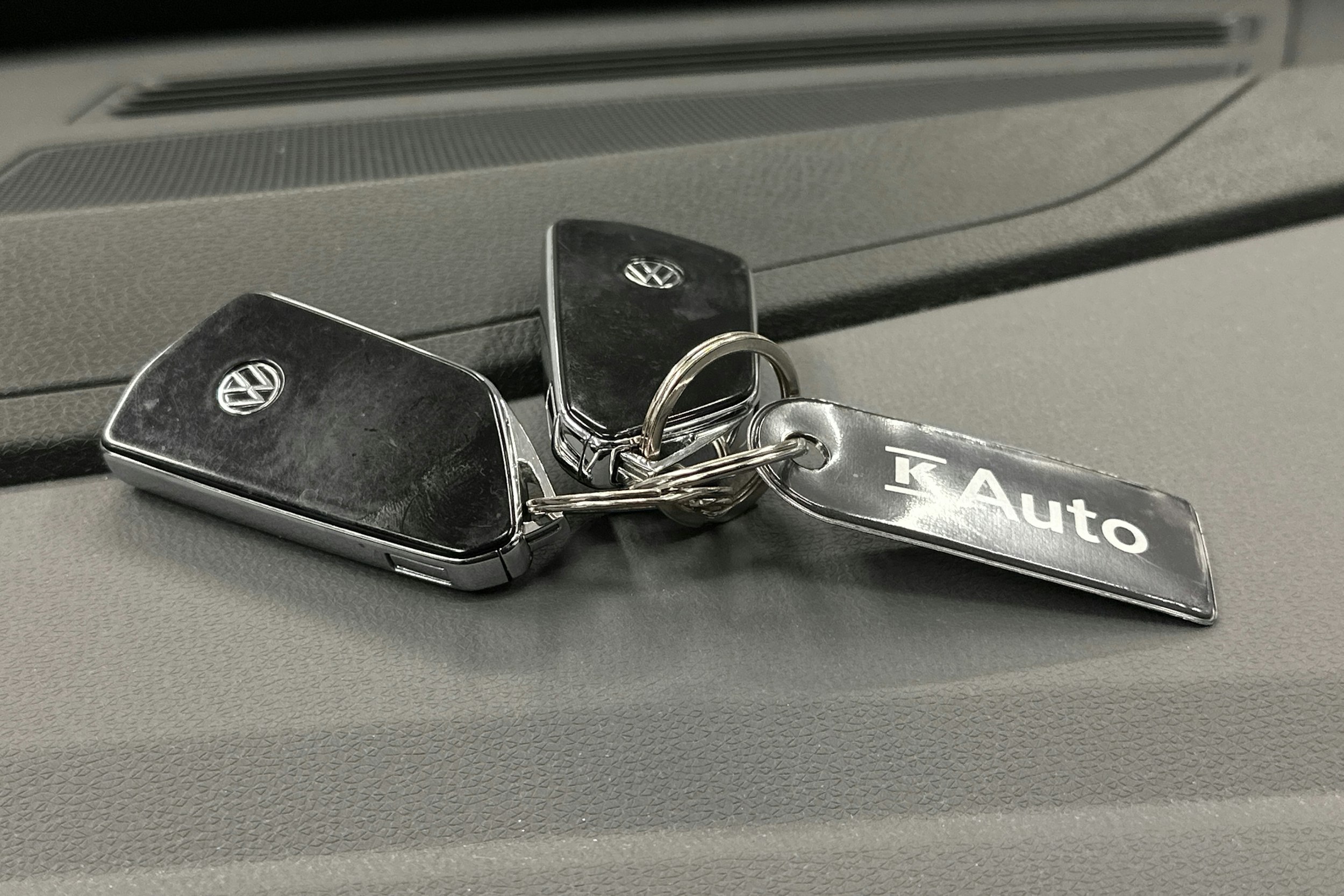 valkoinen Volkswagen ID.4 2022 kuva 28.