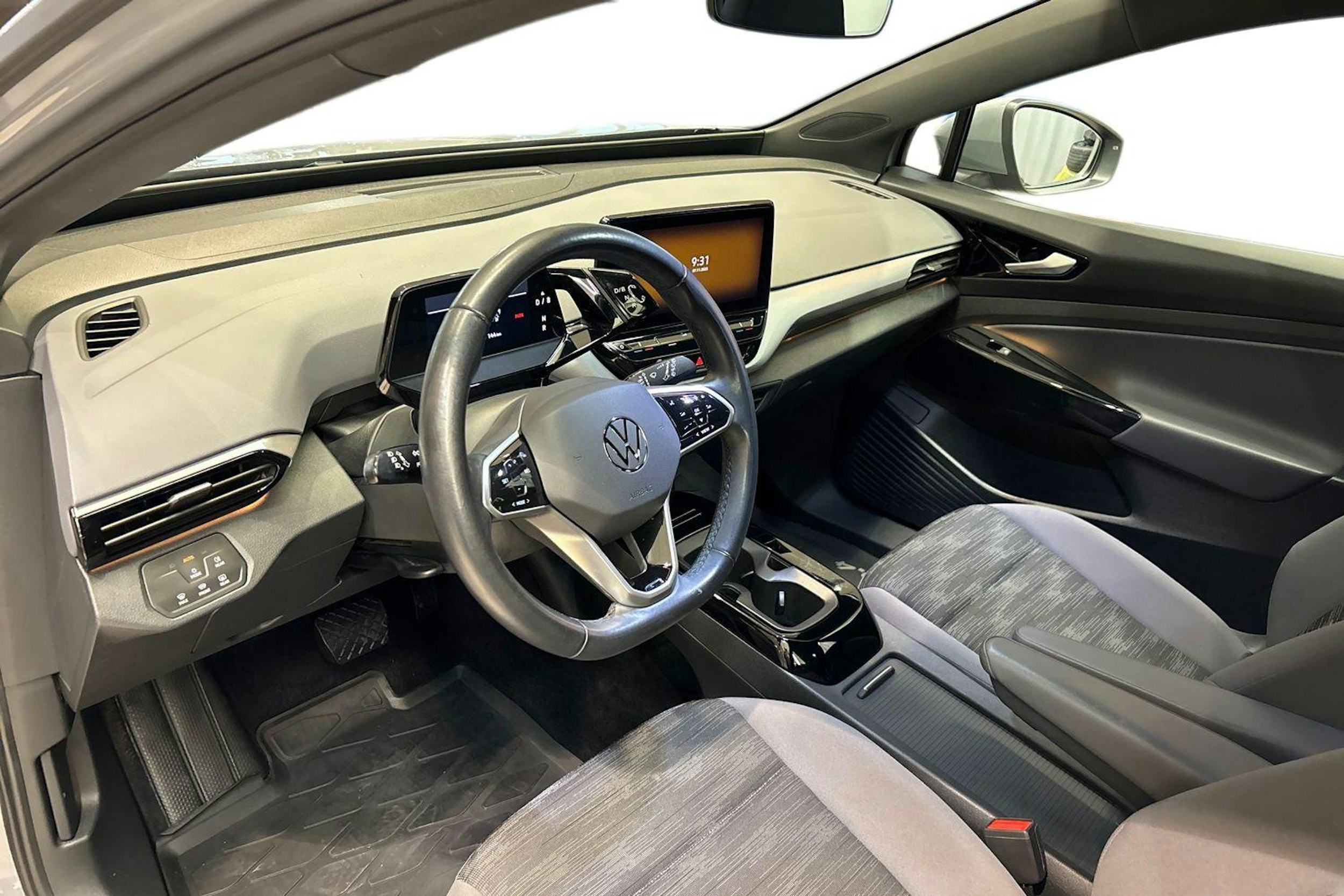 harmaa Volkswagen ID.4 2022 kuva 7.