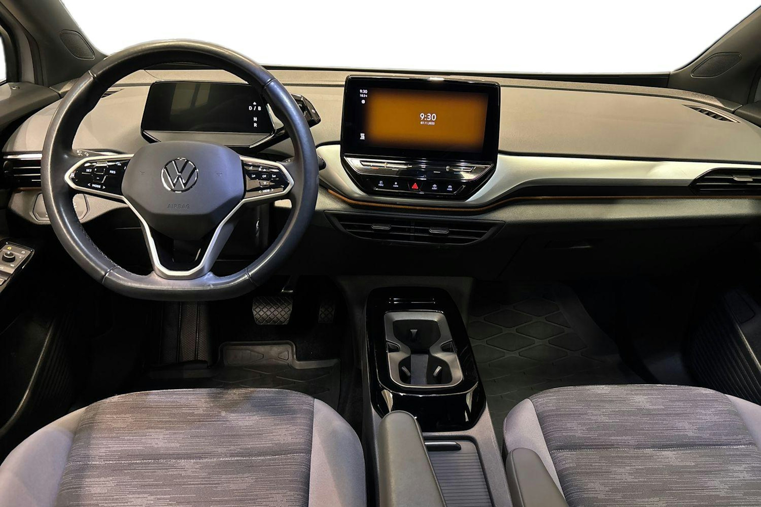 harmaa Volkswagen ID.4 2022 kuva 9.