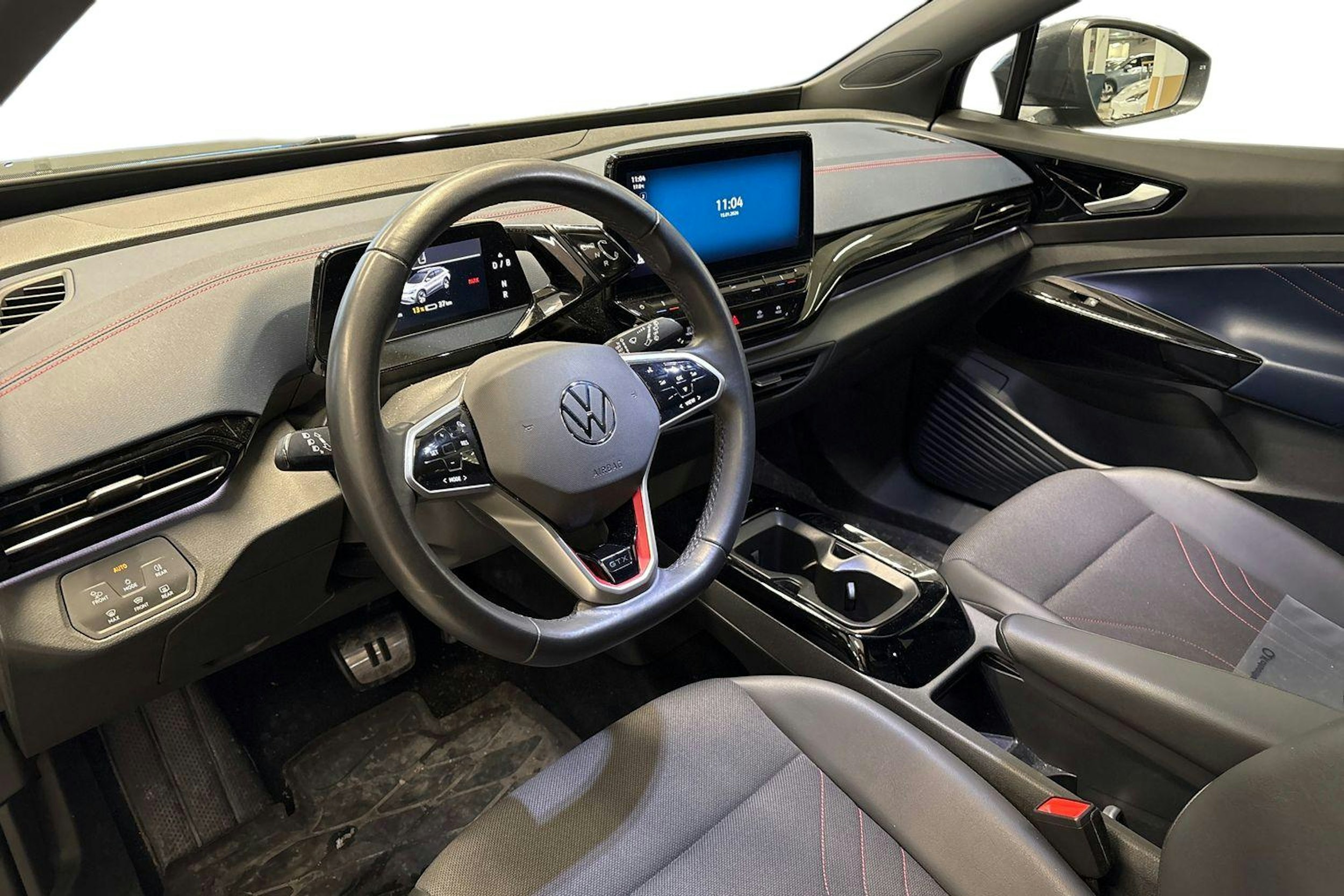 harmaa Volkswagen ID.4 2022 kuva 3.