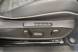 valkoinen Volkswagen ID.4 2022 kuva 31.
