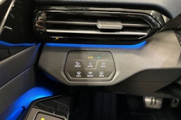 harmaa Volkswagen ID.4 2022 kuva 19.