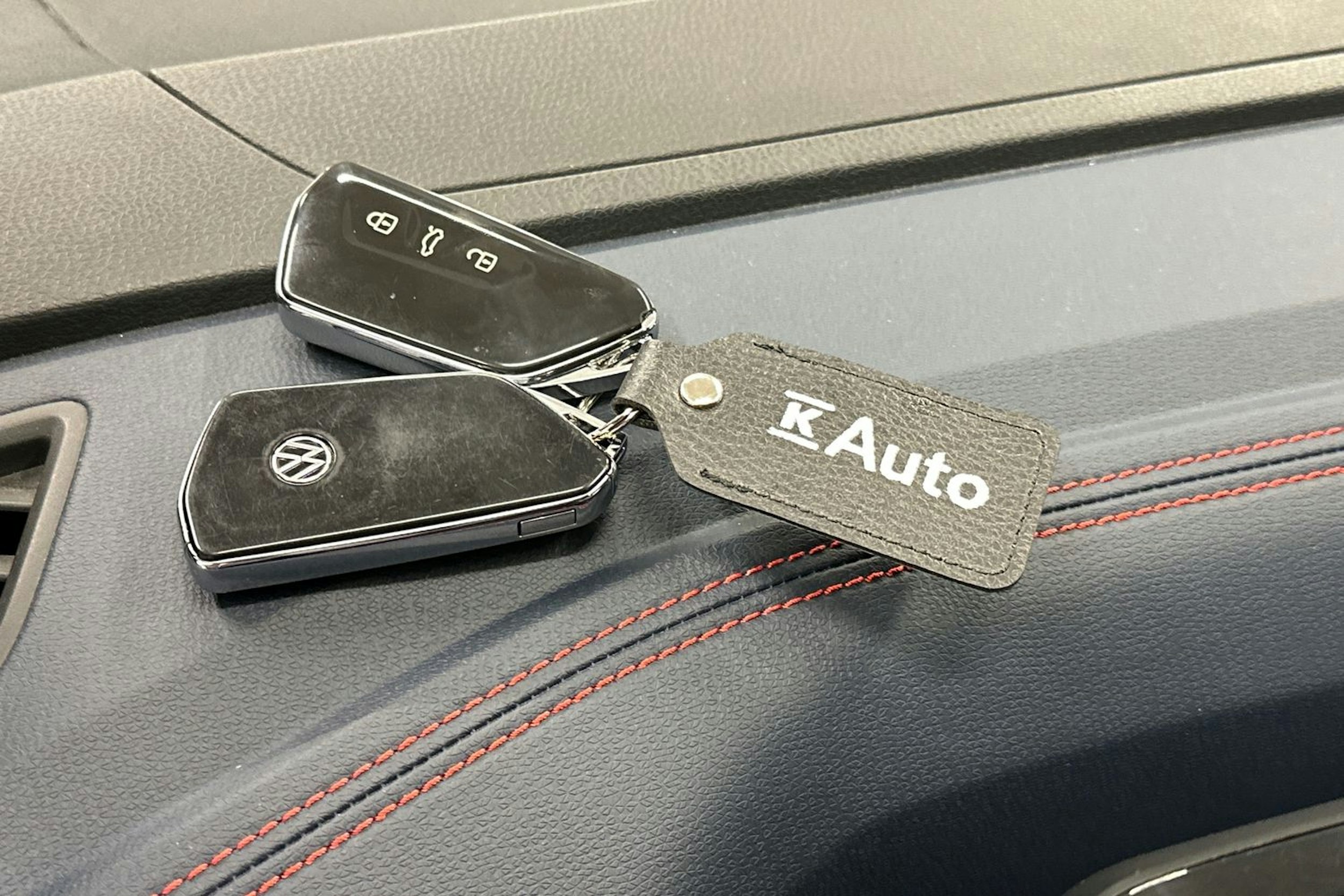 harmaa Volkswagen ID.4 2022 kuva 31.