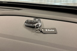 harmaa Volkswagen ID.4 2022 kuva 24.