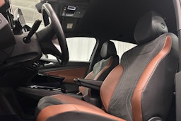 harmaa Volkswagen ID.4 2022 kuva 16.
